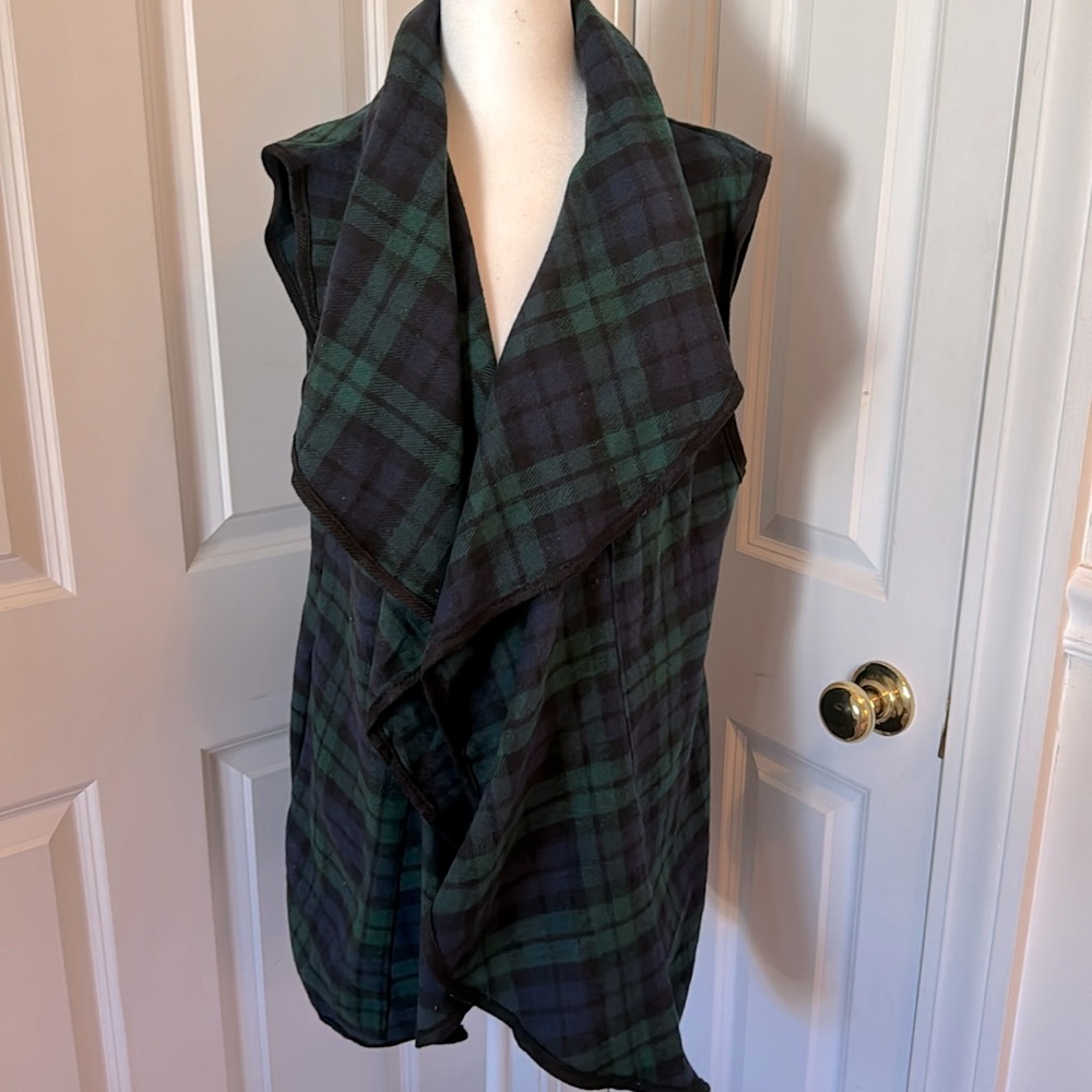 mia & tess vest